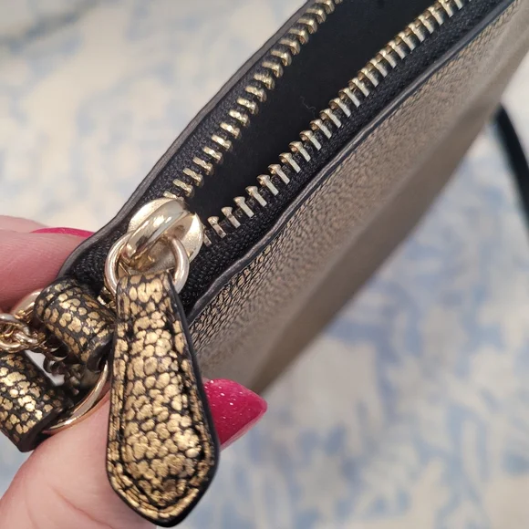 Coach SWAGGER Metallic Pebble Leather Swingpack Crossbody - Picture 14 of 15